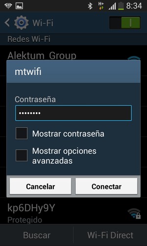 Introduzca la contraseña de Wi-Fi y seleccione Conectar