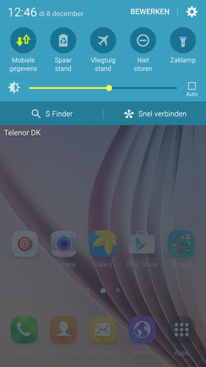 Om Extra energiebesparende stand in te schakelen, selecteer Instellingen