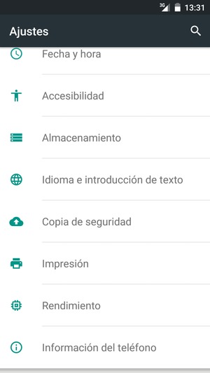 Desplácese y seleccione Información del teléfono