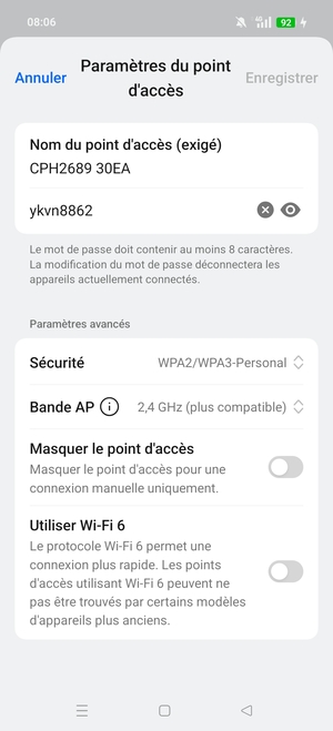 Saisissez un mot de passe de hotspot Wi-Fi d'au moins 8 caractères et sélectionnez Enregistrer
