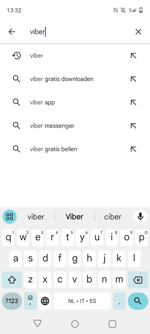 Voer de app-naam in en selecteer Zoeken