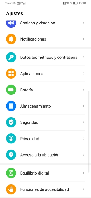 Para activar su bloqueo de pantalla, vaya al menú Ajustes y seleccione Datos biométricos y contraseña