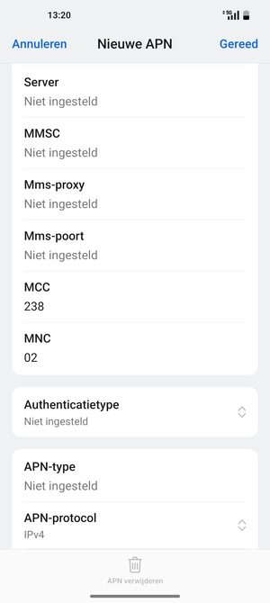 Scroll naar beneden en voer internetgegevens in