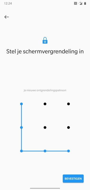 Teken het ontgrendelingspatroon nogmaals en selecteer BEVESTIGEN