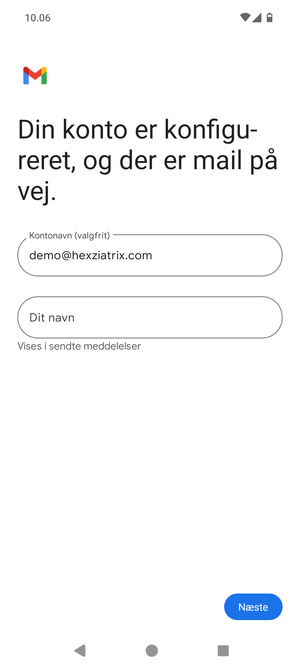 Giv din konto et navn og indtast dit navn. Vælg Næste