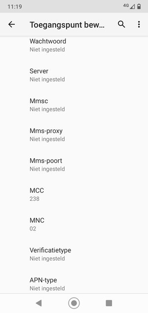 Scroll naar beneden en voer mms-gegevens in