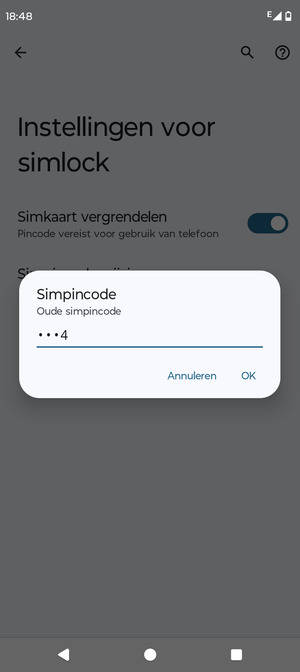 Voer uw Oude simpincode in en selecteer OK
