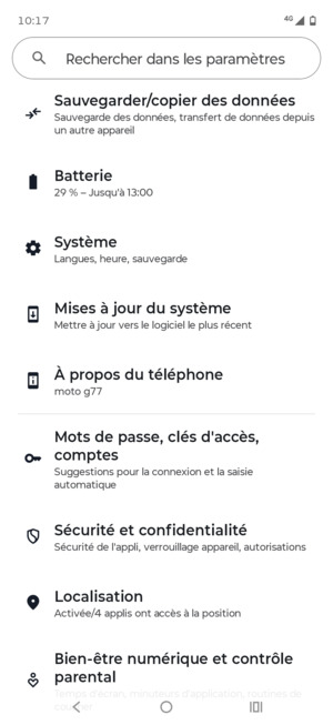 Faites défiler et sélectionnez Mots de passe, clés d'accès, comptes