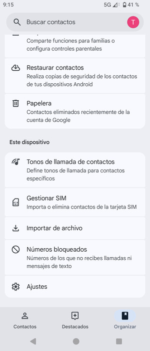 Desplácese y seleccione Gestionar SIM