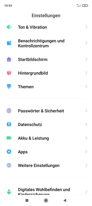 Scrollen Sie und wählen Sie Passwörter & Sicherheit