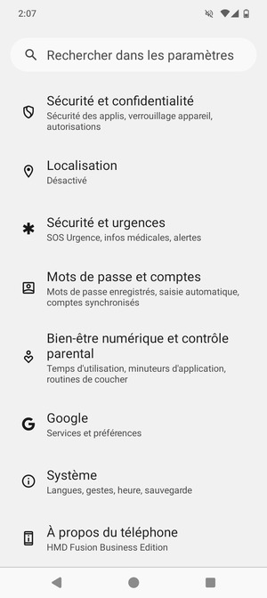 Faites défiler et sélectionnez Sécurité et confidentialité