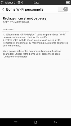 Sélectionnez Réglages nom et mot de passe