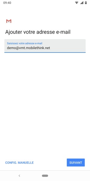 Saisissez votre adresse e-mail et sélectionnez SUIVANT