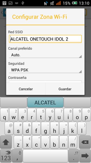 Introduzca una contraseña de punto de acceso Wi-Fi de al menos 8 caracteres y seleccione Guardar