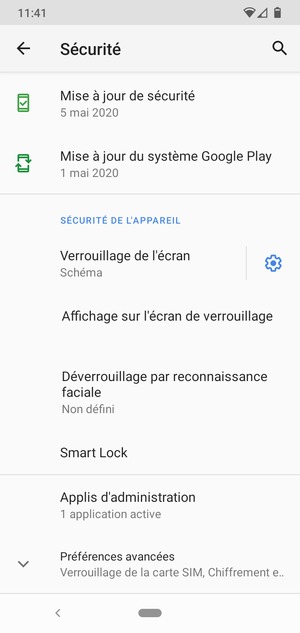 Pour modifier le code PIN de la carte SIM, faites défiler et sélectionnez Préférences avancées