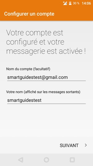 Donnez un nom à votre compte et saisissez votre nom. Sélectionnez SUIVANT