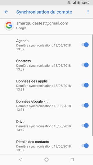 Assurez-vous que Contacts est sélectionné