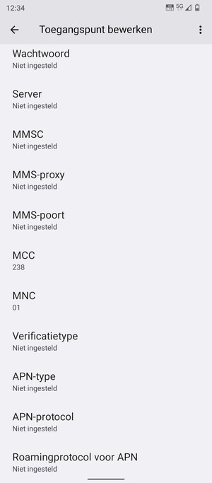 Scroll naar beneden en voer mms-gegevens in