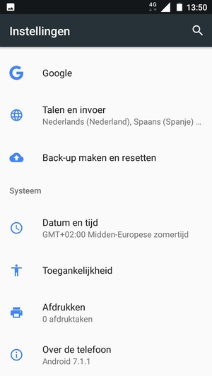 Scroll naar en selecteer Over de telefoon