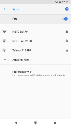 Seleziona la rete wireless a cui desideri connetterti