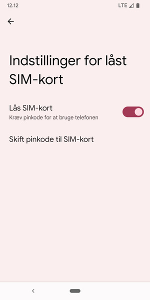 Vælg Skift pinkode til SIM-kort