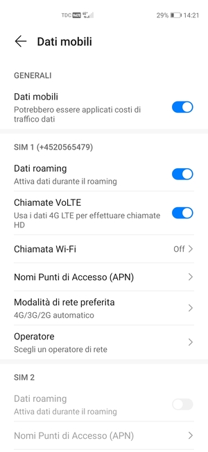 Attiva o disattiva Dati roaming