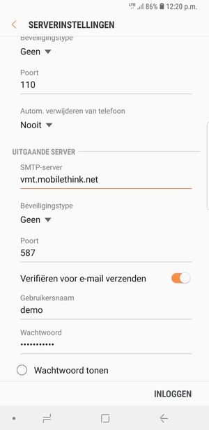Scroll naar beneden en voer Uitgaand serveradres in