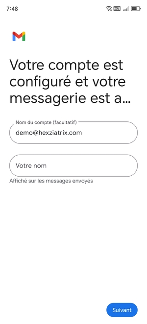 Donnez un nom à votre compte et saisissez votre nom. Sélectionnez Suivant