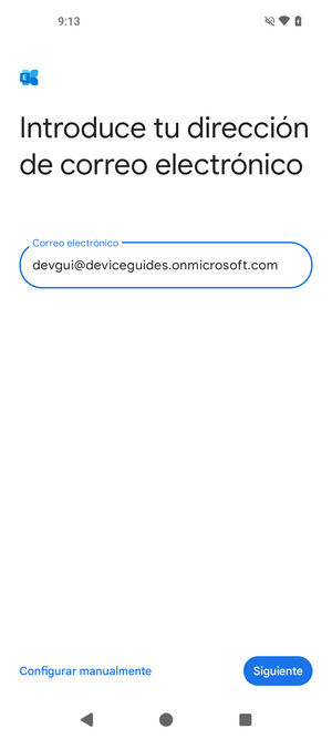 Introduzca su Dirección de correo electrónico y seleccione Configurar manualmente