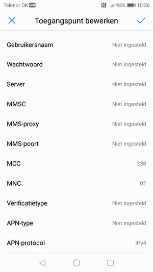 Scroll naar beneden en voer mms-gegevens in
