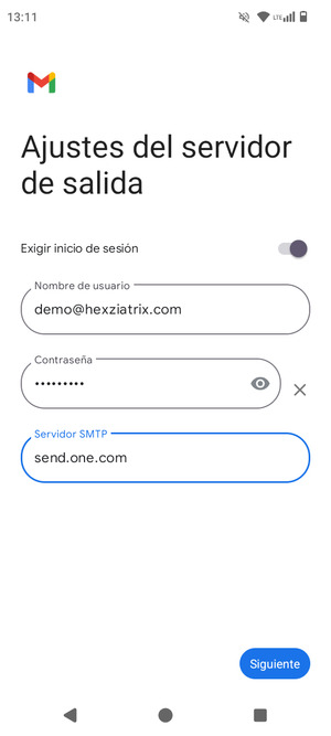 Introduzca la dirección de servidor saliente y seleccione Siguiente