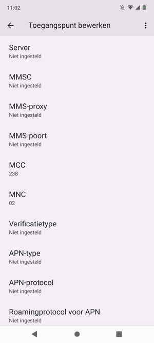 Scroll naar beneden en voer mms-gegevens in