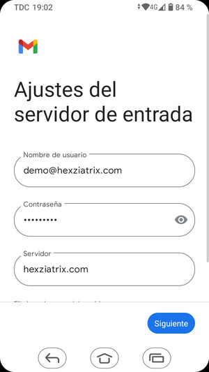 Introduzca Nombre de usuario y la dirección de servidor entrante. Seleccione Siguiente