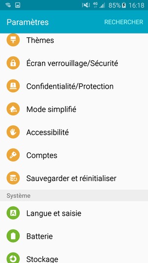 Faites défiler et sélectionnez Comptes