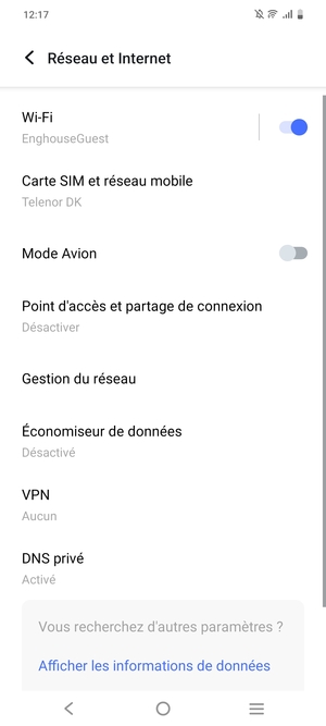 Sélectionnez Carte SIM et réseau mobile