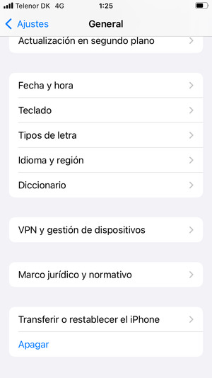Desplácese y seleccione Transferir o restablecer el iPhone