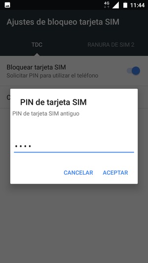 Introduzca su PIN de tarjeta SIM antiguo y seleccione ACEPTAR