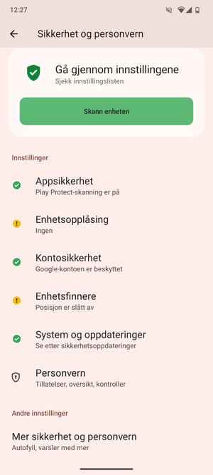For å bytte PIN-koden til SIM-kortet, gå til Sikkerhet og personvern-menyen og bla til og velg Mer sikkerhet og personvern