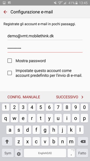 Inserisci il tuo indirizzo email e password. Seleziona SUCCESSIVO