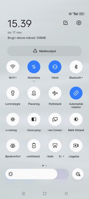 Vælg Vibrér for at skifte til lydløs tilstand