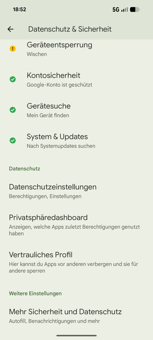 Scrollen Sie und wählen Sie Mehr Sicherheit und Datenschutz
