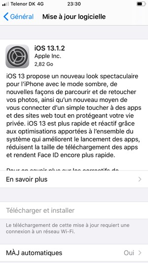 Si votre téléphone n'est pas à jour, sélectionnez Télécharger et installer