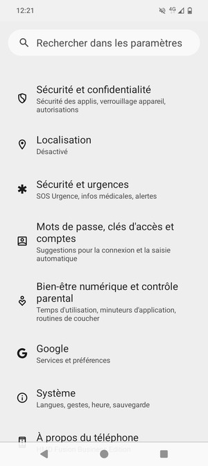 Faites défiler et sélectionnez Sécurité et confidentialité