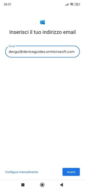 Inserisci il tuo indirizzo email e seleziona Configura manualmente