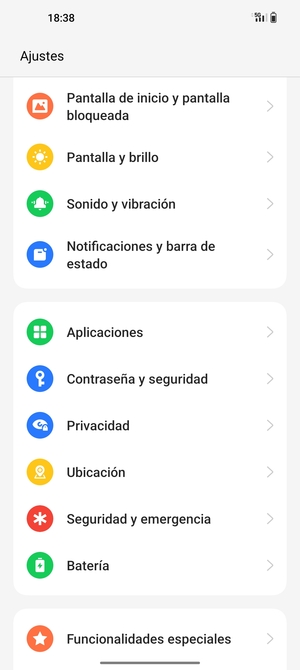Desplácese y seleccione Contraseña y seguridad