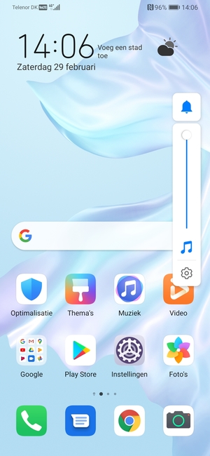 Ingedrukt houden om het volume naar het gevraagde niveau te brengen