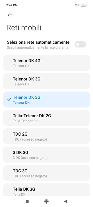 Seleziona un operatore di rete dall'elenco
