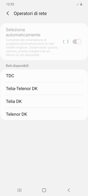 Seleziona un operatore di rete dall'elenco