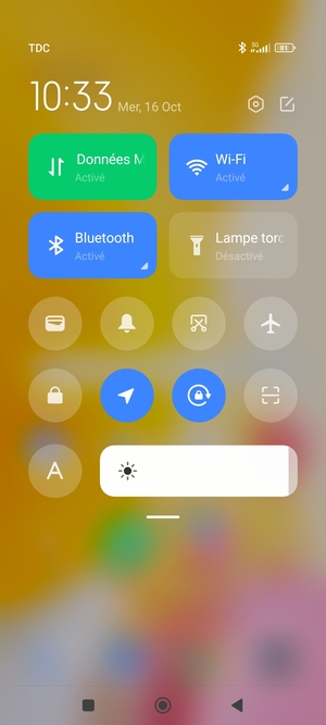 Déroulez à nouveau le menu du haut
