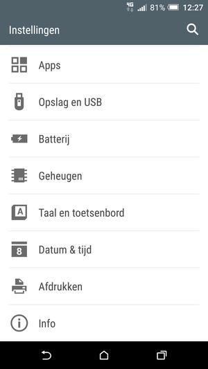 Scroll naar en selecteer Info